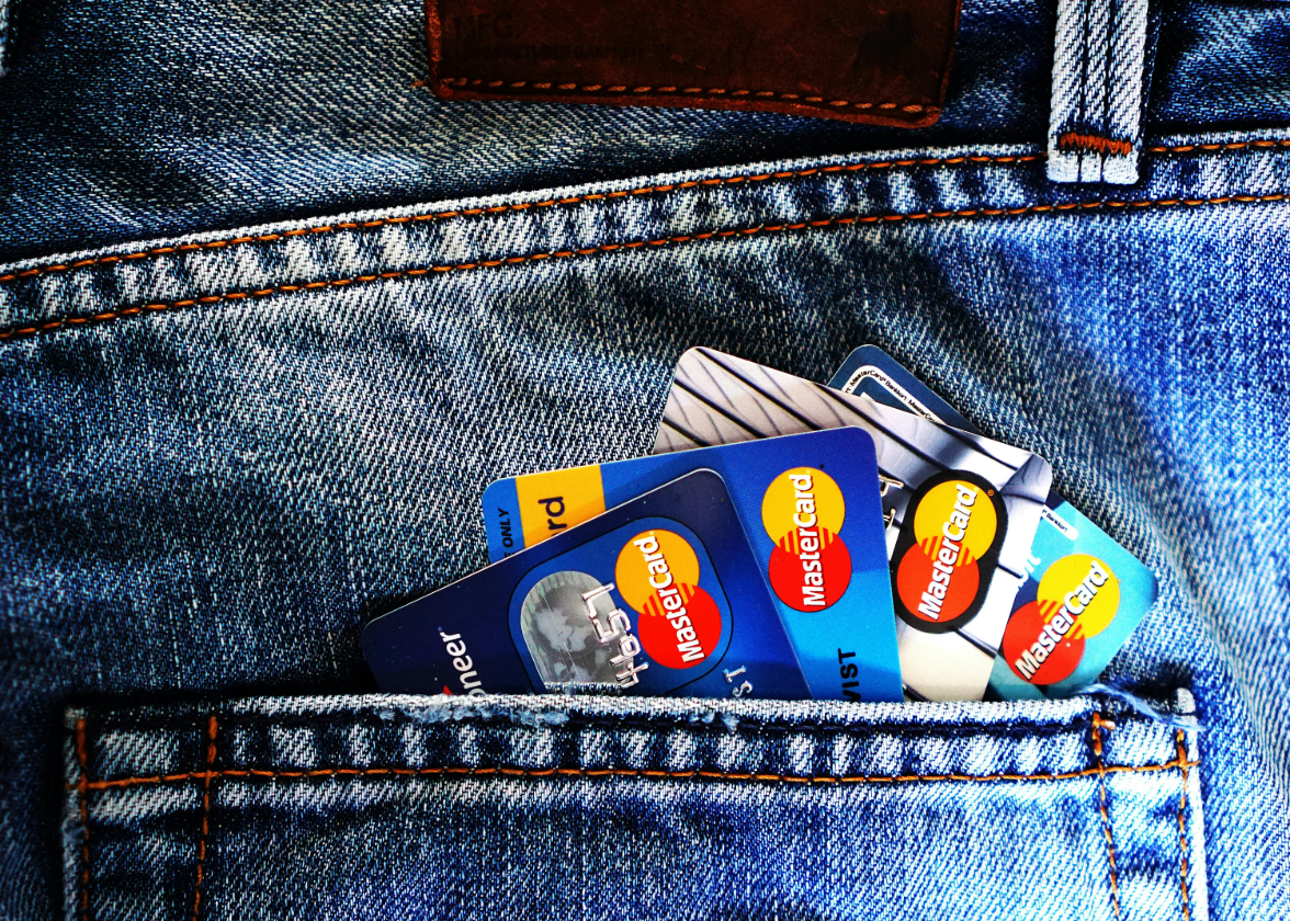 The evolution of the Mastercard logo